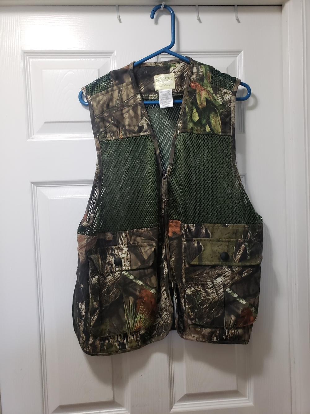 Realtree Camouflage Mesh Hunting Vest - Green Camo